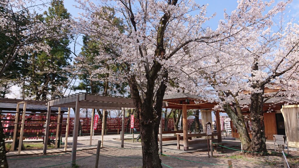 真田神社境内の様子